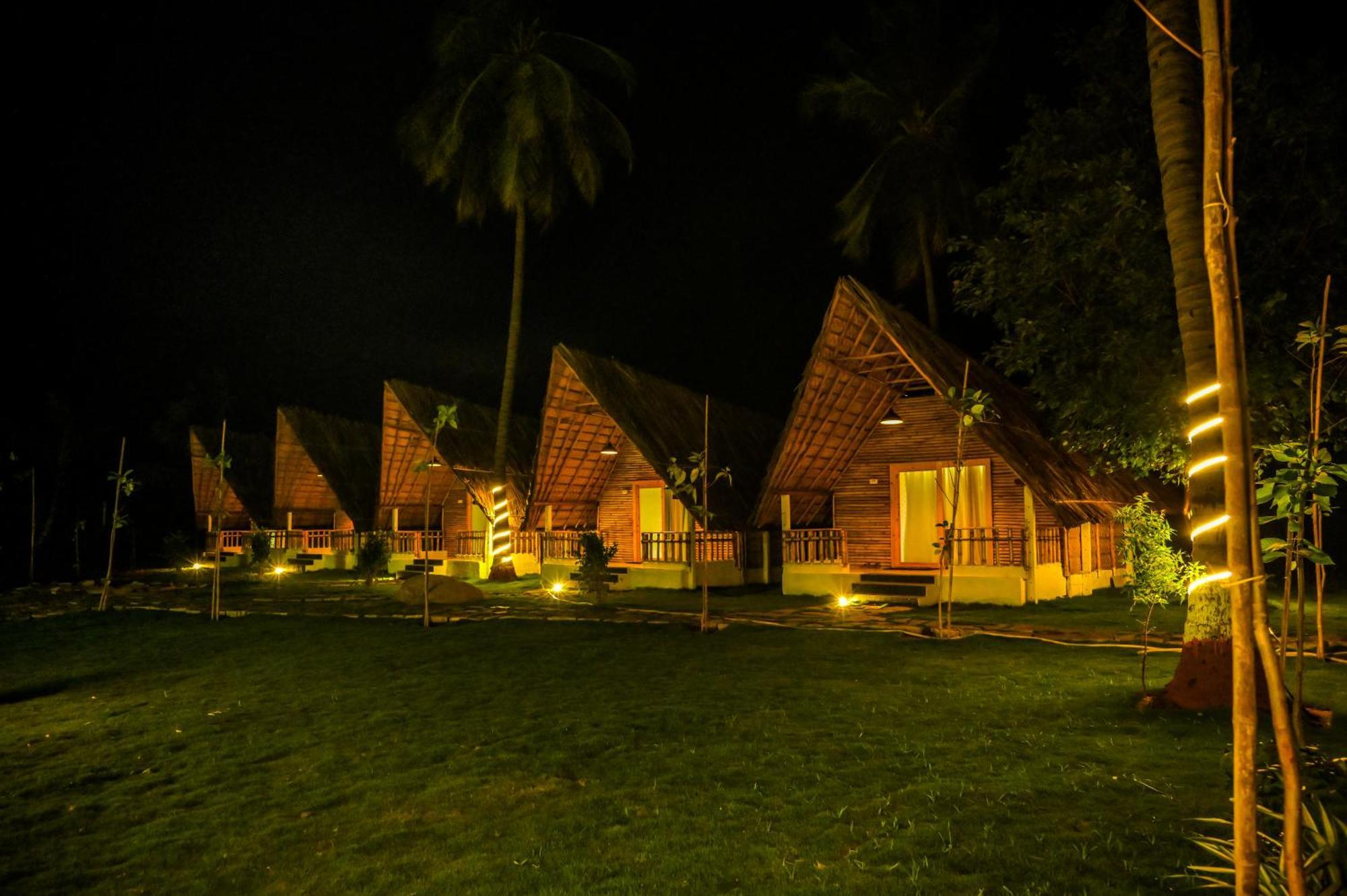 Tamarind Tree Way Side Amenities Hotel Hospet Exterior foto