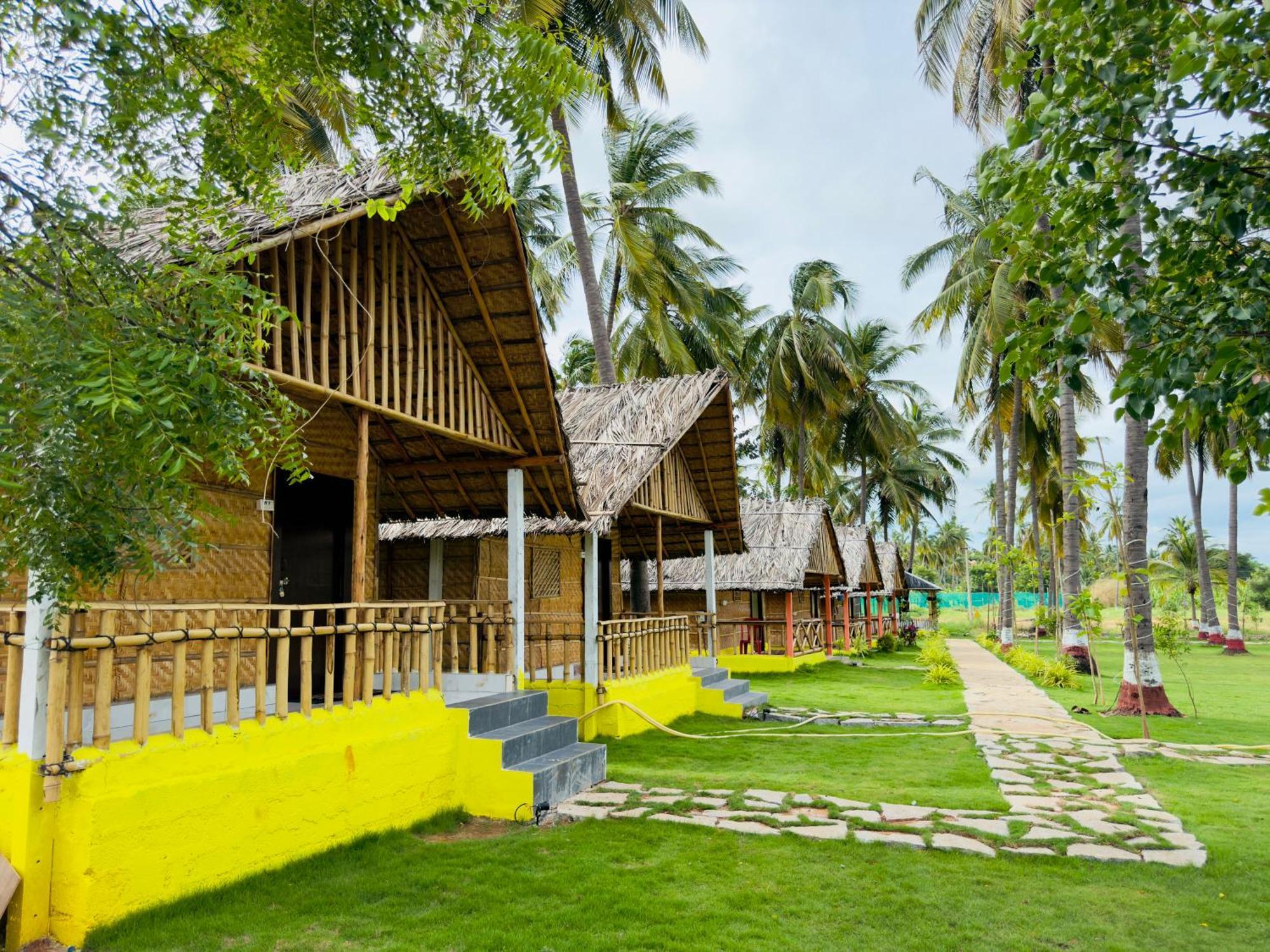 Tamarind Tree Way Side Amenities Hotel Hospet Exterior foto