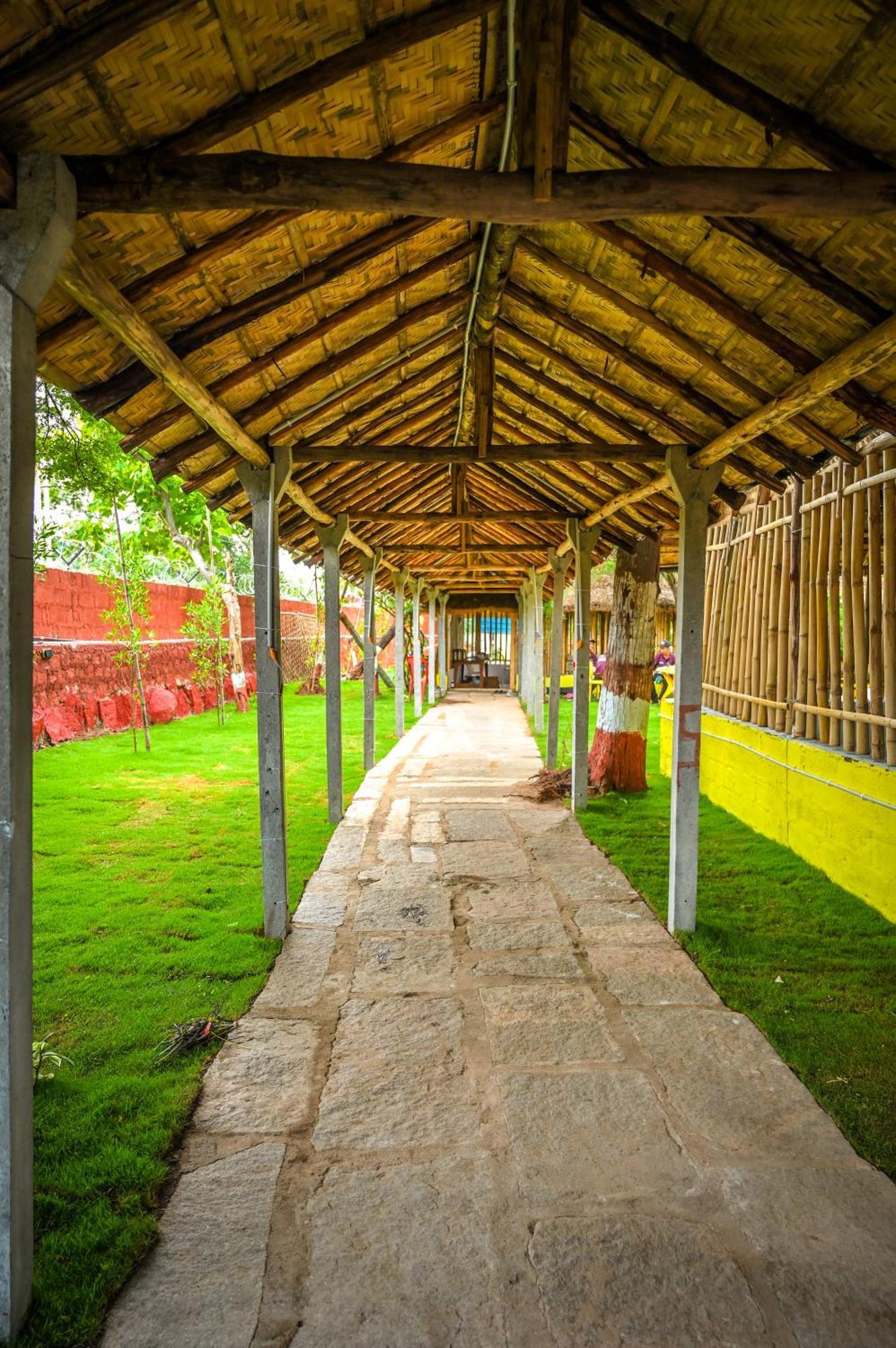 Tamarind Tree Way Side Amenities Hotel Hospet Exterior foto